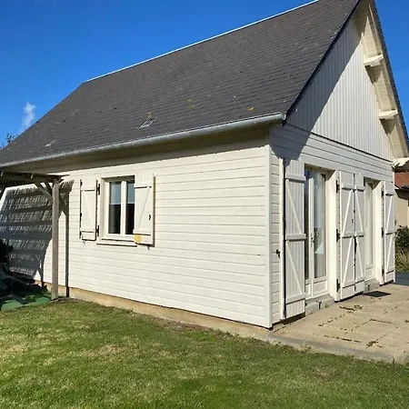 Ma Et Les Vagues By Melrose Asnelles